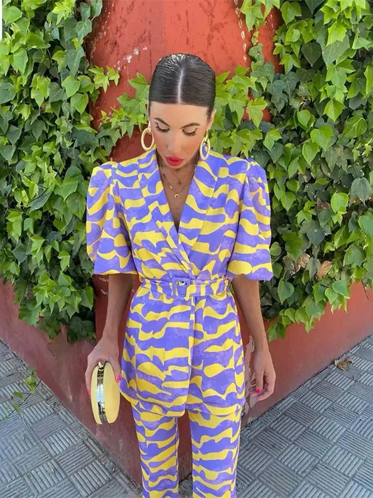 Elise Nevers | Women's Complete Modern and Impressive Ensemble