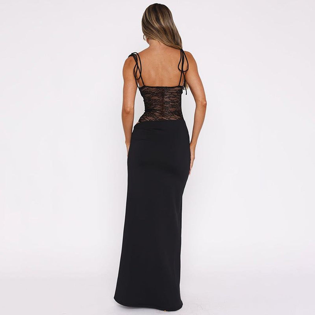 Cléa Voss | Long Lace Dress with Floral Patterns