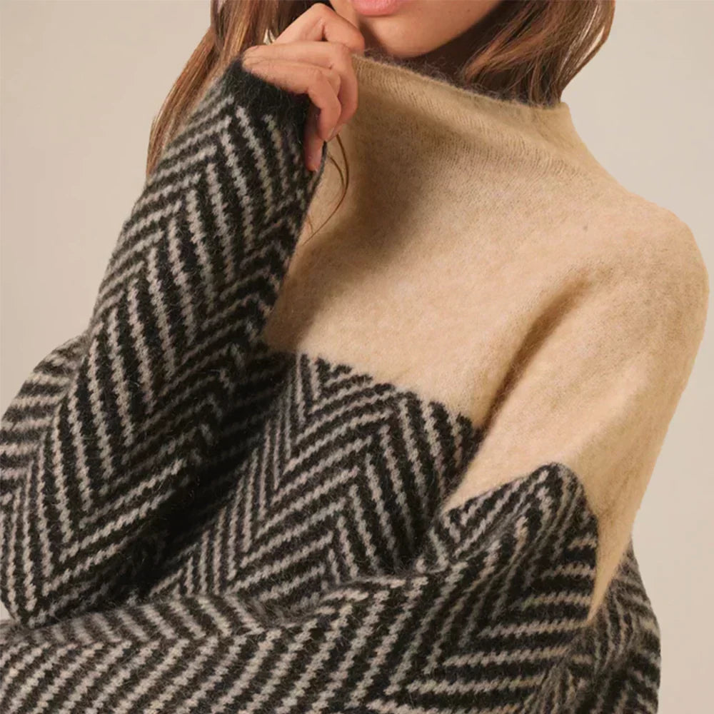 Manon Doucet | Women's Turtleneck Long Sleeves Sweater