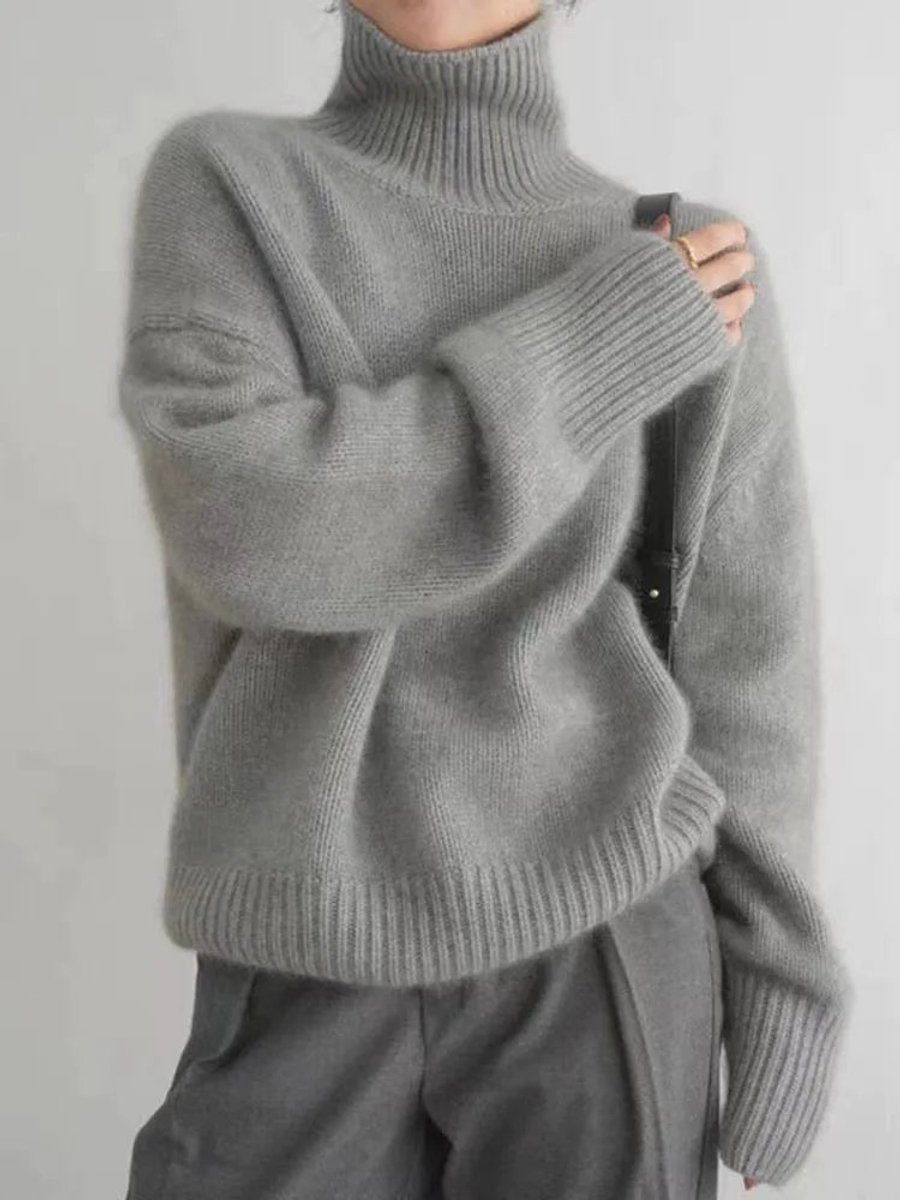 Camille Trell | Women's Oversized Turtleneck Cashmere Knit Sweater