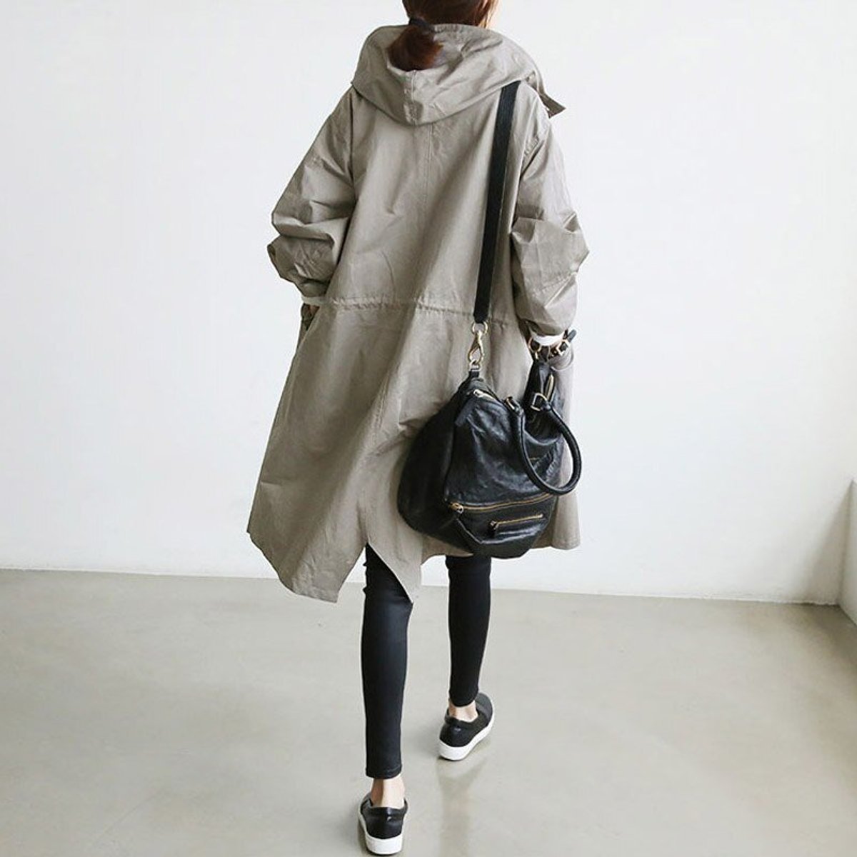 Joëlle Vance | Women's Oversized Water Resistant Button Front Trench Coat