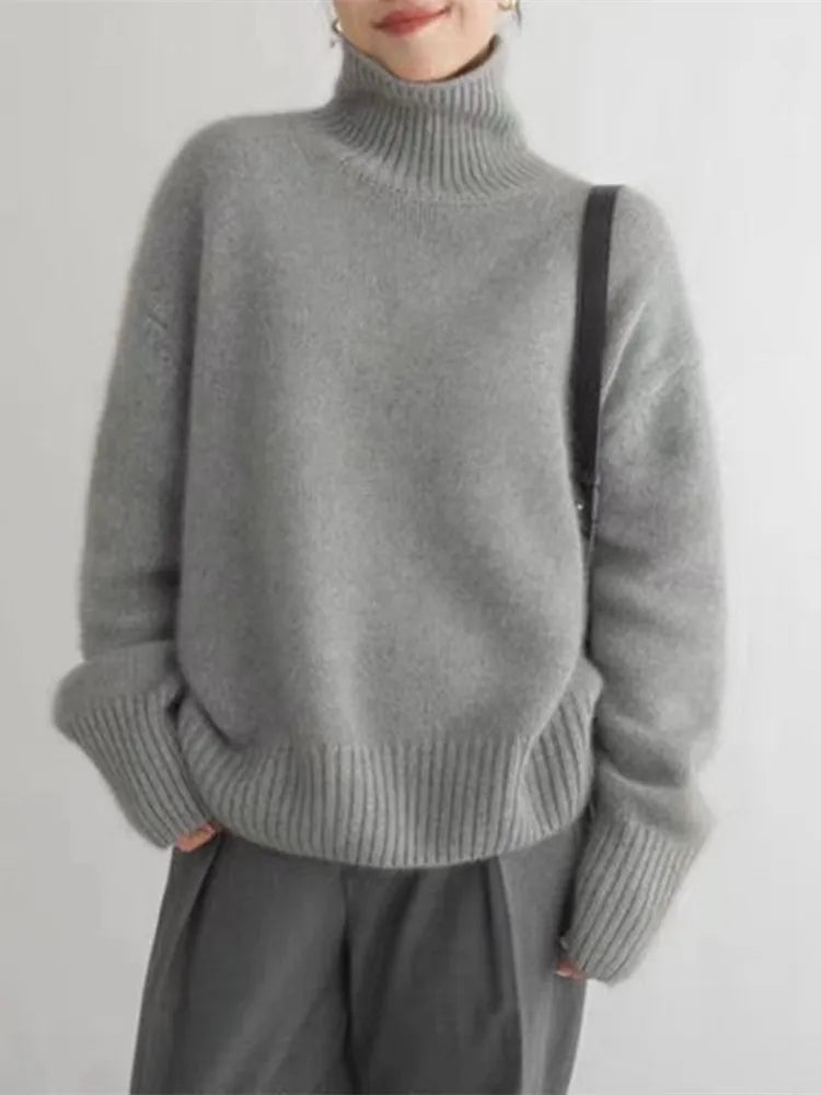 Yasmine Veld | Women's Turtleneck Oversized Fit