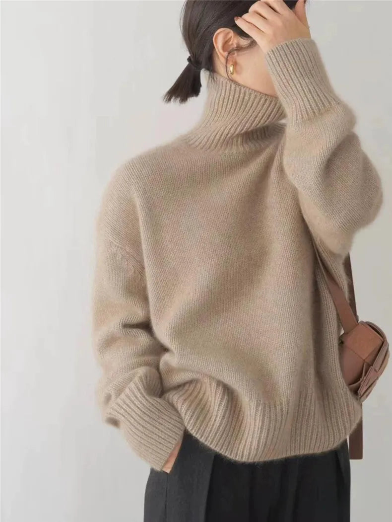 Yasmine Veld | Women's Turtleneck Oversized Fit